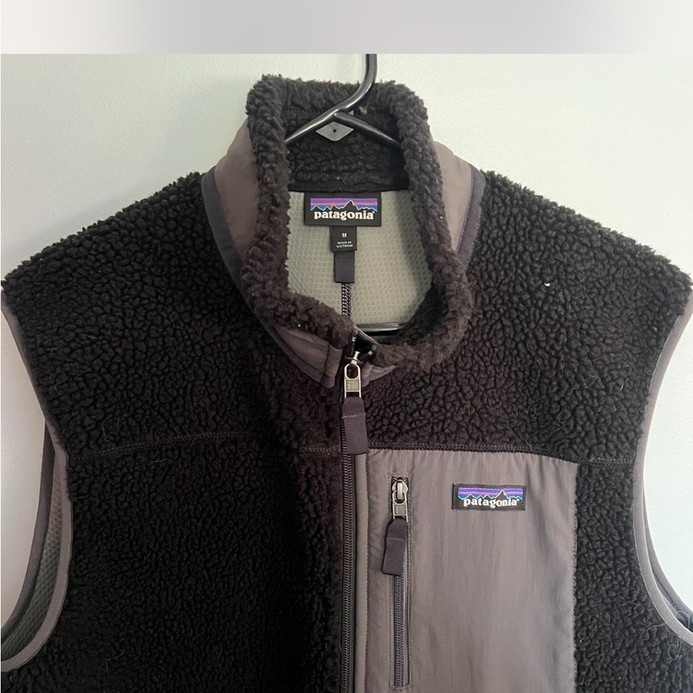 Patagonia Black and Gray retro x pile Vest